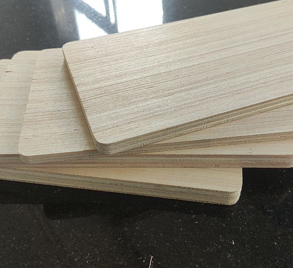 山東阻燃膠合板廠(chǎng)家